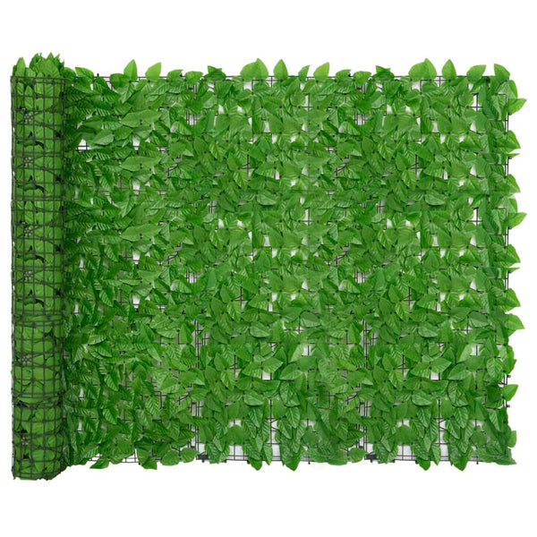 Parvekkeen suoja vihreillä lehdillä 400x150 cm
